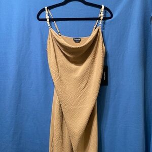 New Bebe open shoulders dress with adjustable straps size XL US